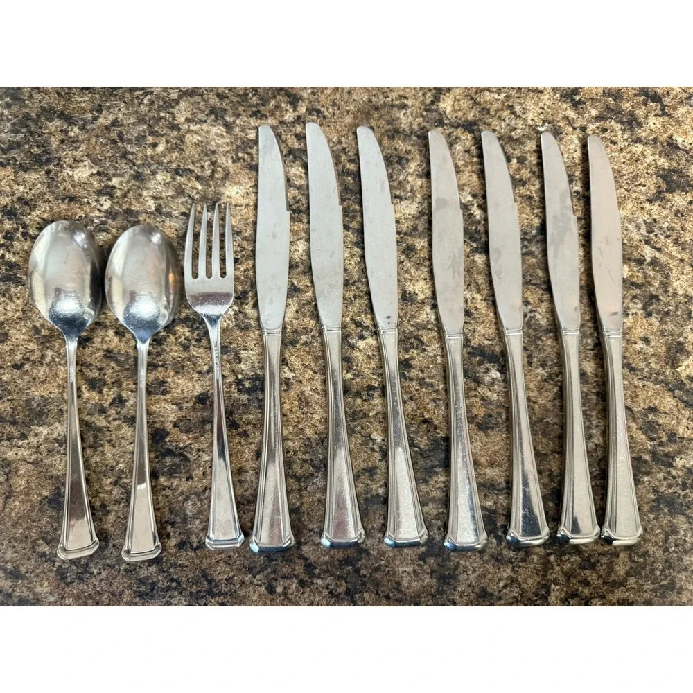 s.s.s.‎ by Oneida Flatware Various Pieces 2 Spoons 1 Fork7 Knives